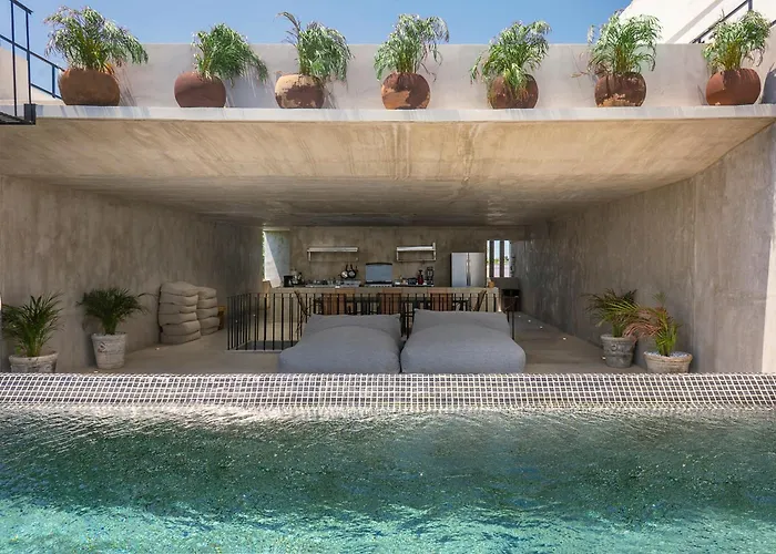 Pousada The 44, Fabulous For 19 Guests In Playa del Carmen