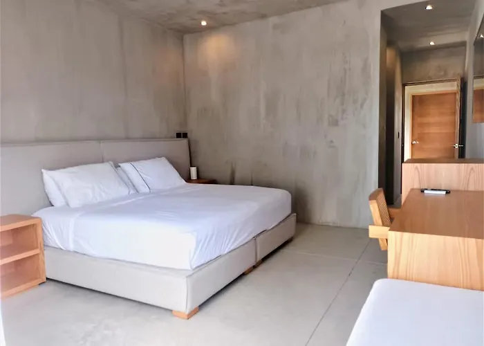 Pousada The 44, Fabulous For 19 Guests In *