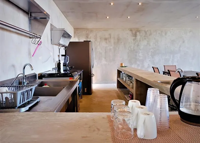 The 44, Fabulous For 19 Guests In